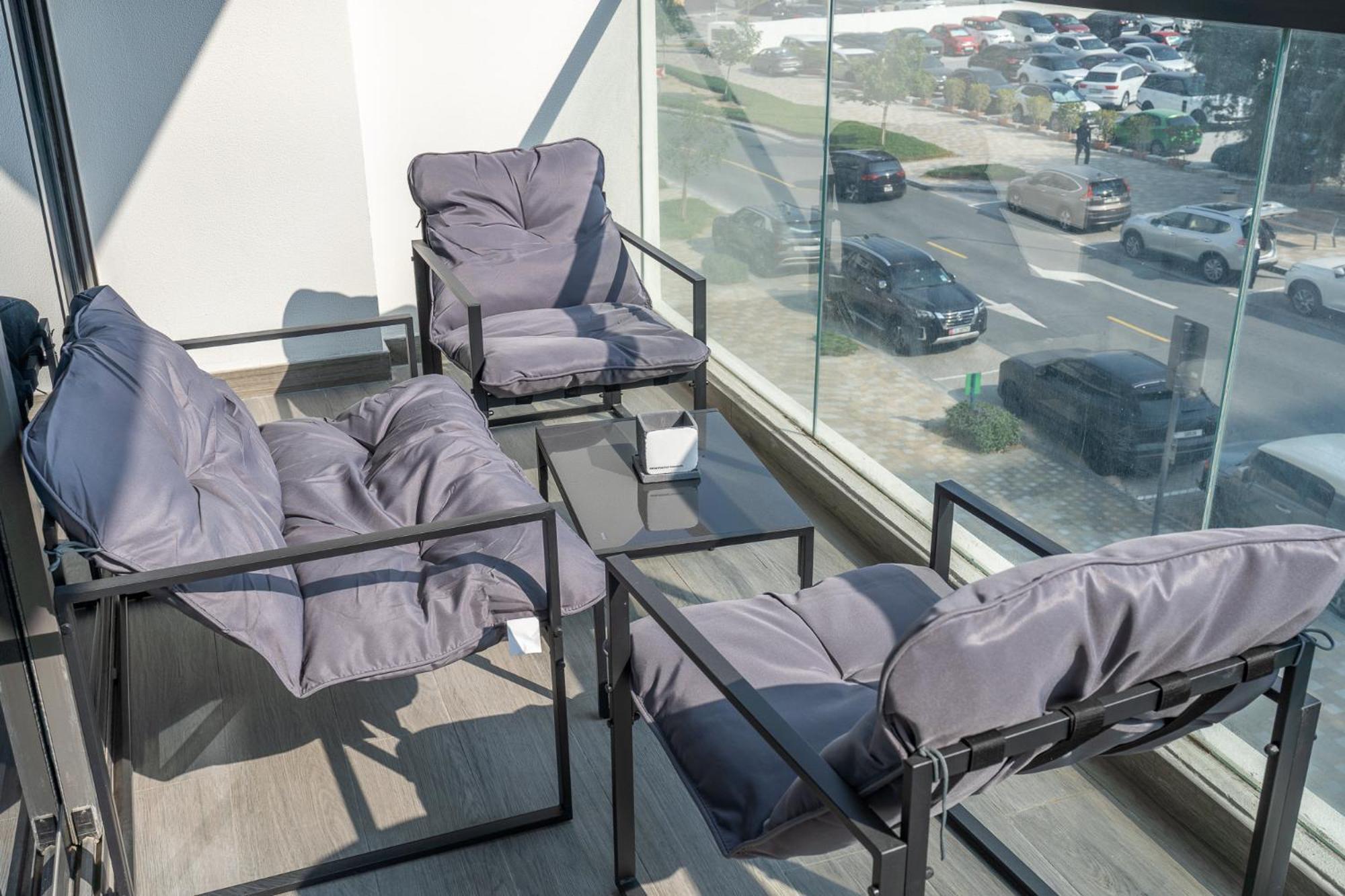 Modern Comforts In Arjan - Chic 1bedroom Apartment *