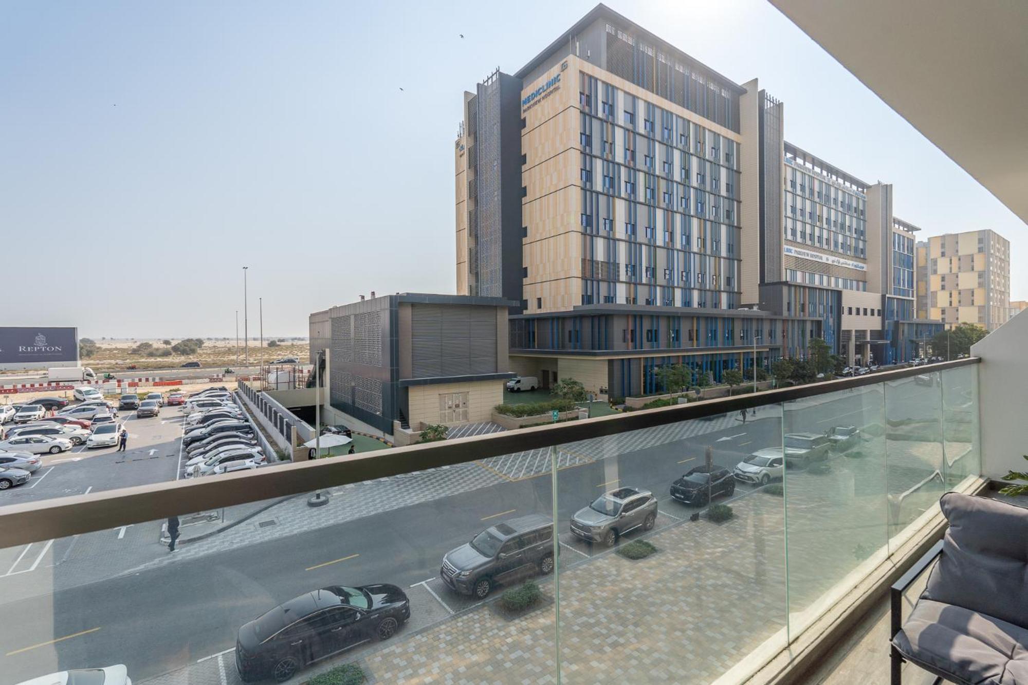 Modern Comforts In Arjan - Chic 1bedroom Apartment