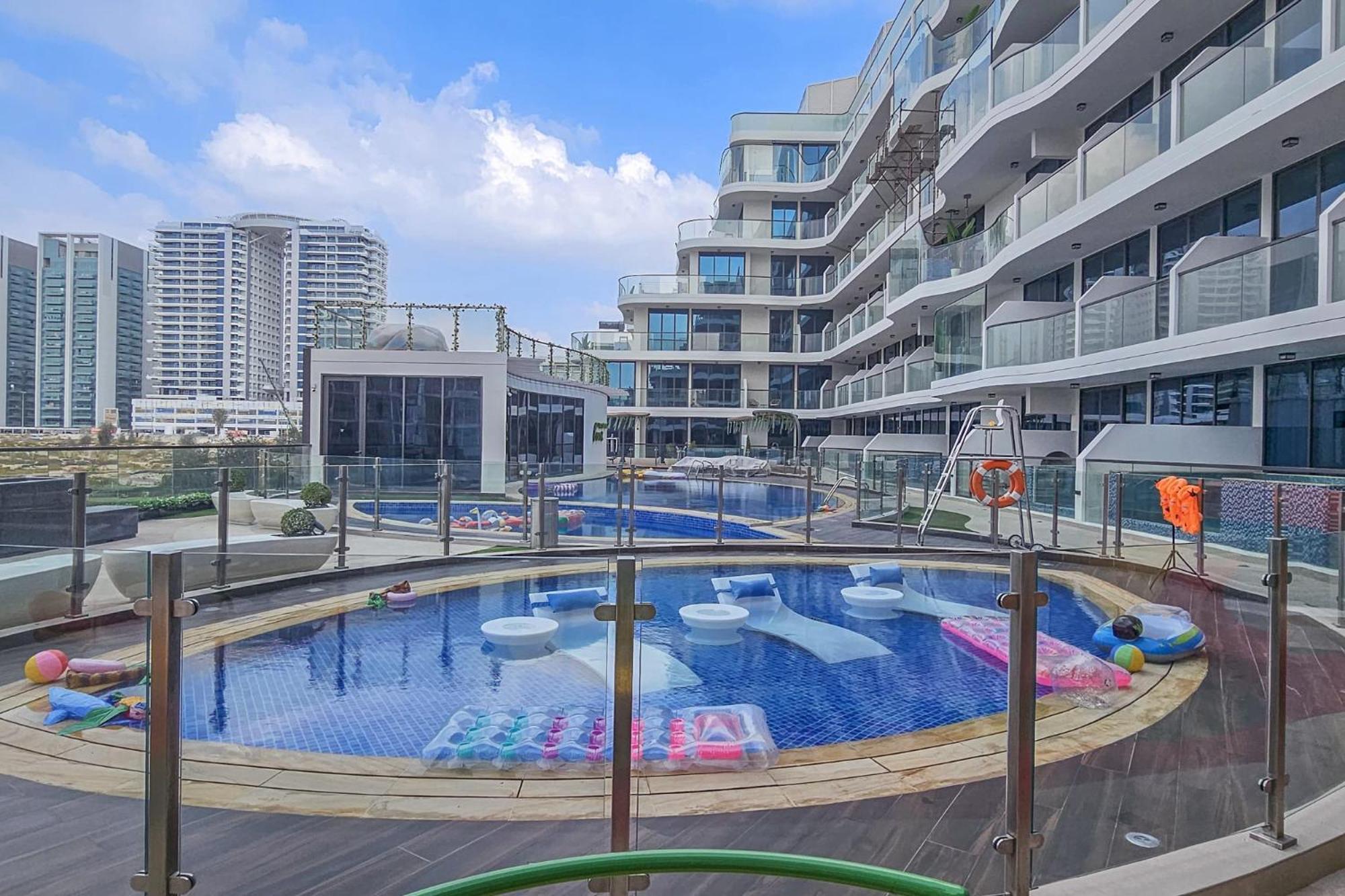 Modern Comforts In Arjan - Chic 1bedroom Apartment