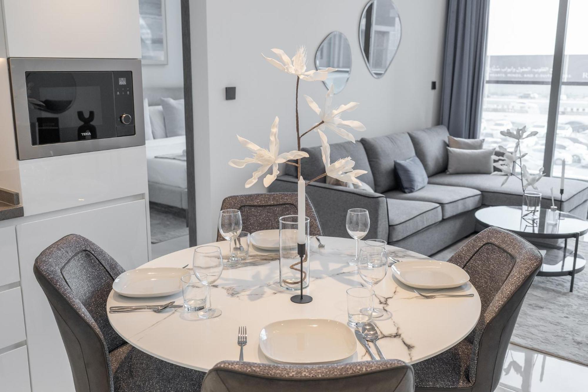 Modern Comforts In Arjan - Chic 1bedroom Apartment